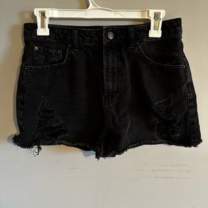 High rise black jean short